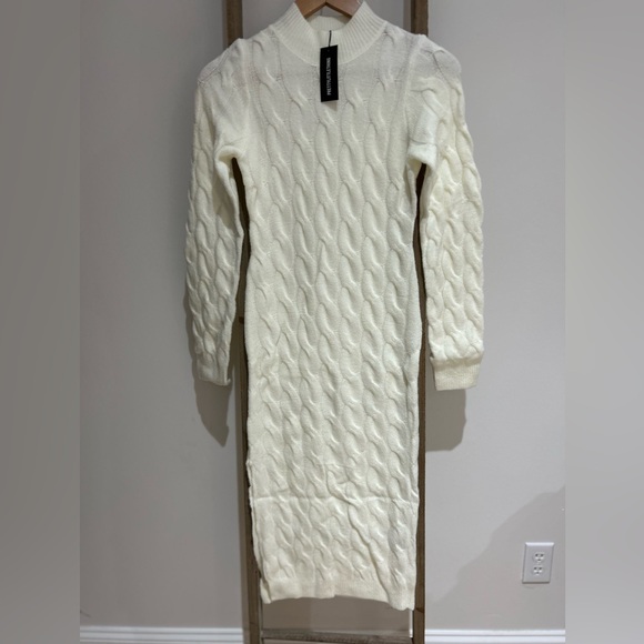 PrettyLittleThing Dresses & Skirts - PrettyLittleThing Cream Cable Knit Maxi Dress Mock Neck Women’s Size XS NWT